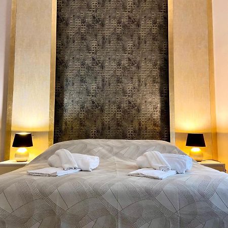 Hotelier 51 Rome Bagian luar foto